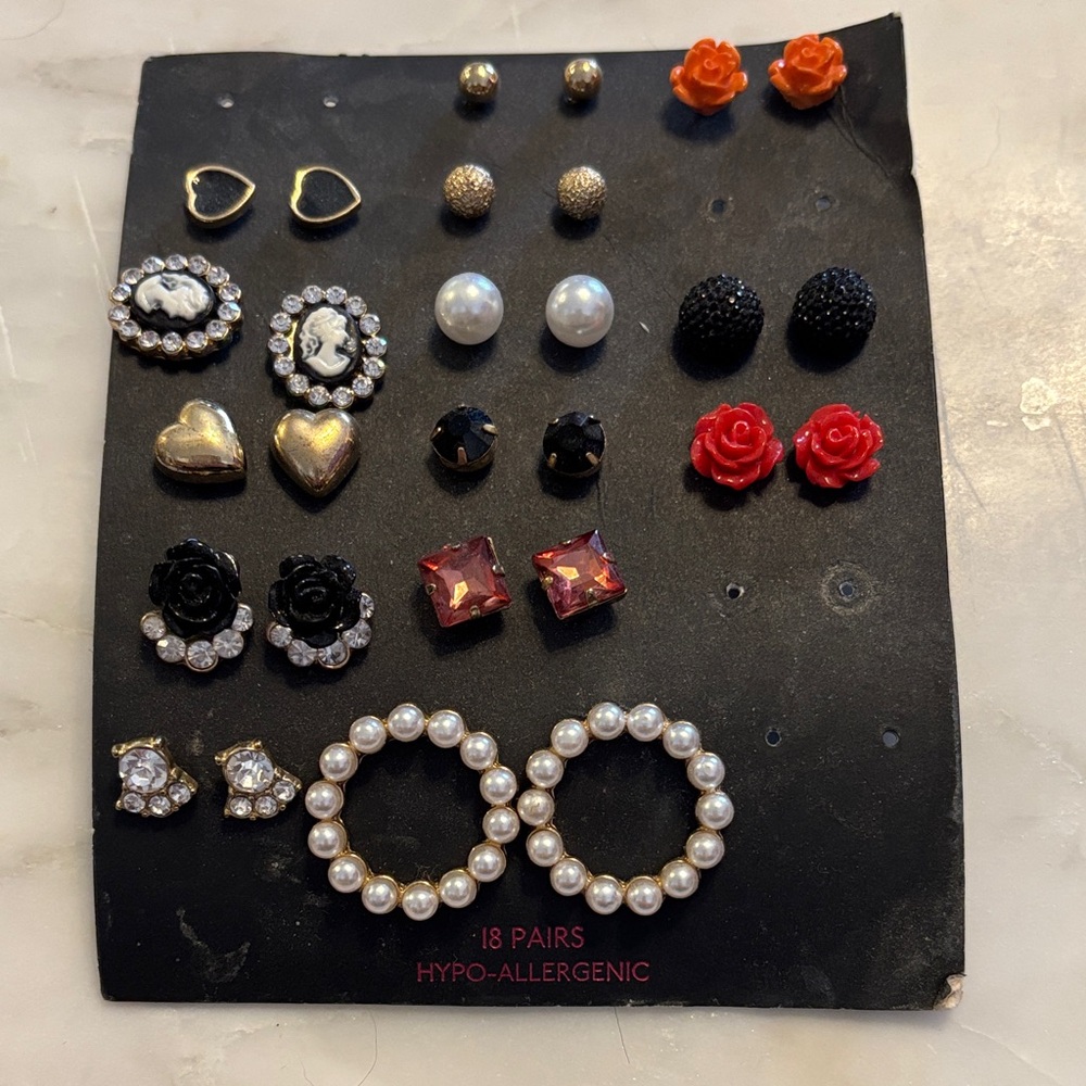 Elegant Pearl and Gold 14 pair Earring Collection
